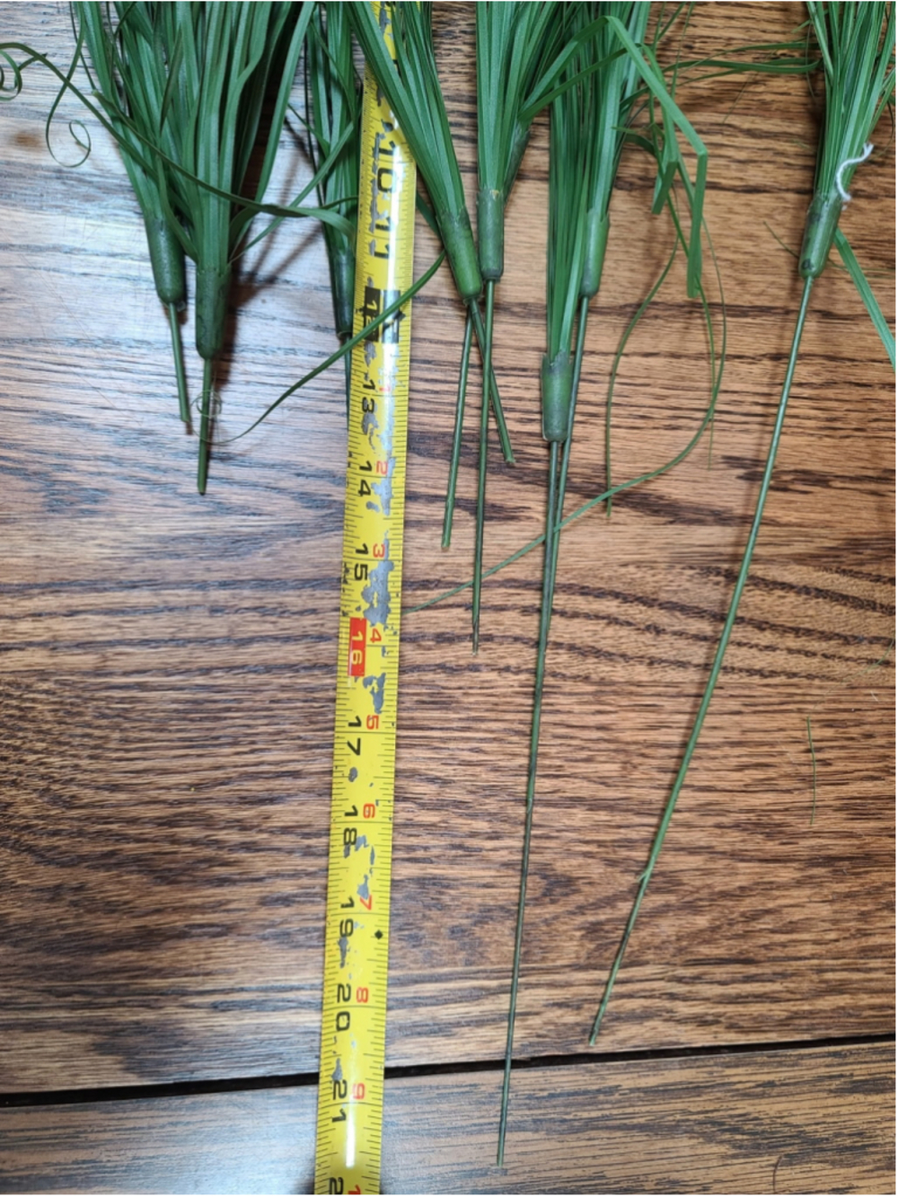Bundle of 11 Artificial Faux Grass Greenery Stems Floral Pick Decor - Picture 3 of 6